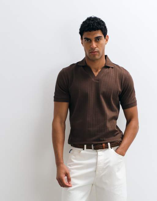 Udvalgt ribstrikket poloshirt med slids i halsen i brun, 2 af 5