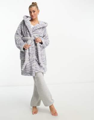 Ugg Aarti Cozy Robe In Gray Zebra-black