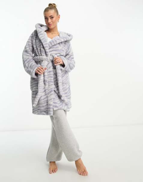 Grey Embossed Heart Fleece Robe, Womens Robes