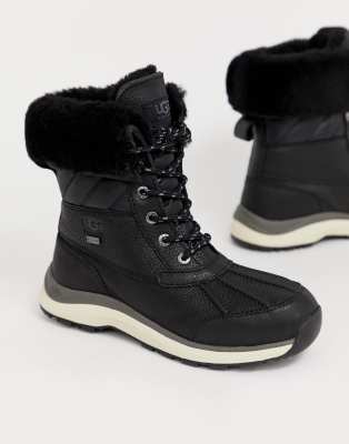 ugg adirondack quilted ski boot in black