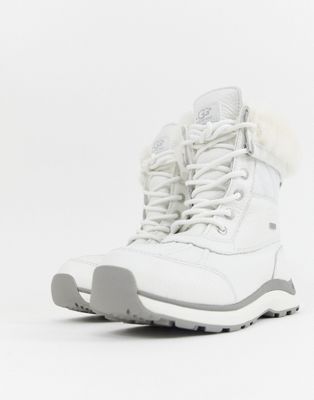 ugg adirondack quilted ski boot in white