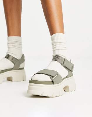 UGG UGG Ashton Ankle leather sandals in green