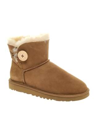 UGG - Bailey - Mini-laarzen met knoop | ASOS