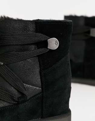 ugg avec lacets