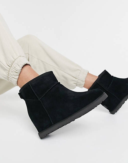 oppervlakte Korea gehandicapt Ugg - Classic Femme Mini - Laarzen met onzichtbare sleehak in zwart | ASOS
