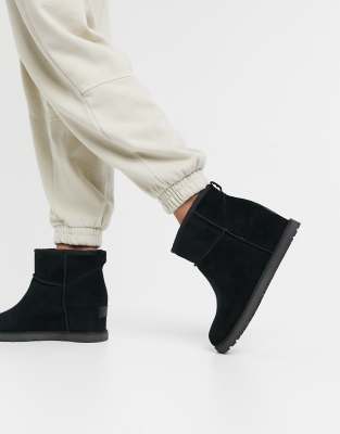 ugg classic femme mini boot