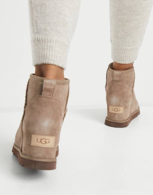 Ugg mini femme hot sale