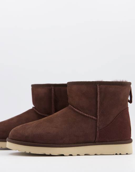 UGG - Classic - Korte laarzen in bruin