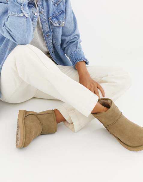 ugg mini olive