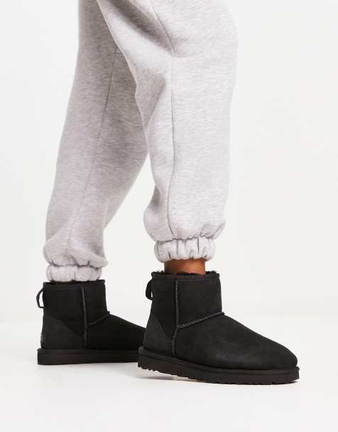 UGG Classic Mini II boots in black - view 1