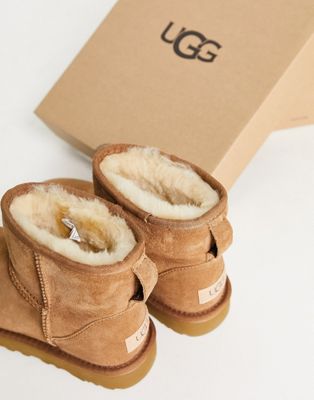 UGG classic mini ii boots in chestnut