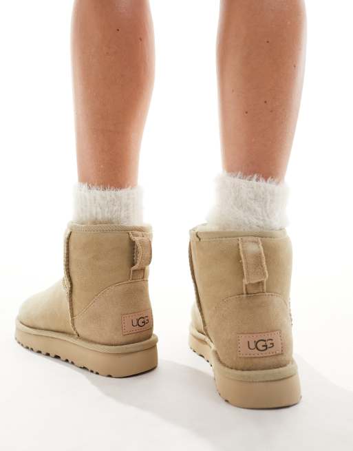 Ugg classic store mini beige