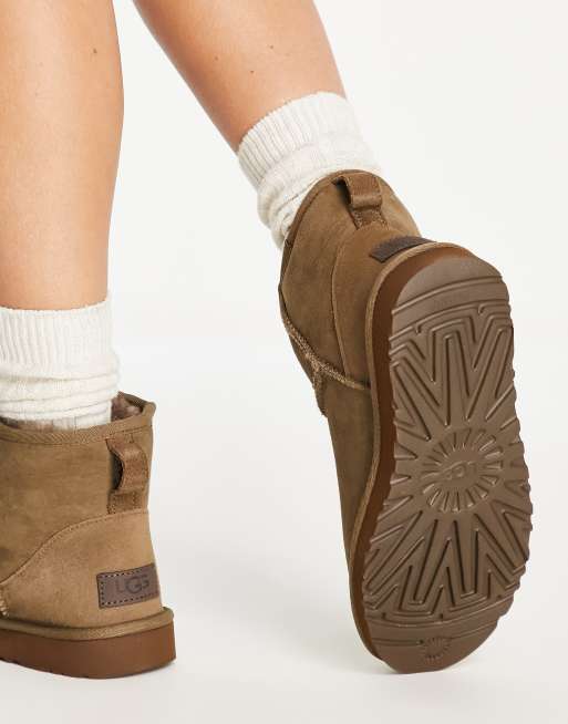 UGG Classic Mini II Korte laarzen in bruin