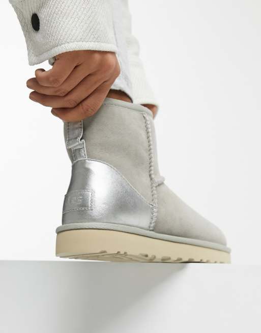 Ugg mini 2025 classic metallic