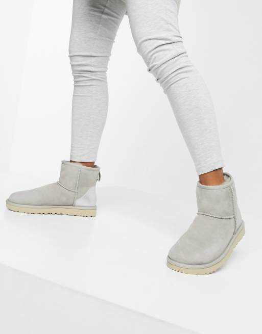 Ugg classic outlet metallic