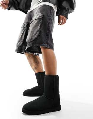 Ugg Classic Short Boots In Black