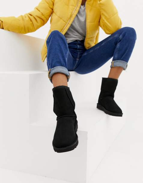 UGG - Classic Short II - Bottines - Noir - view 1
