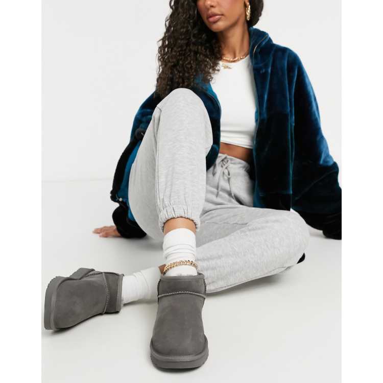 Uggs asos store