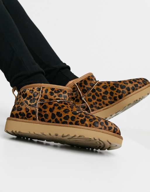 UGG Classic Ultra Mini ankle boots in leopard print, 3 of 4