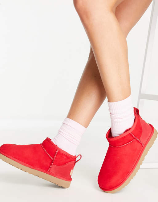 Red on sale mini uggs