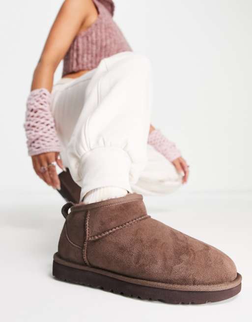 UGG - Classic Ultra Mini - Chokoladebrune støvler, 3 af 4
