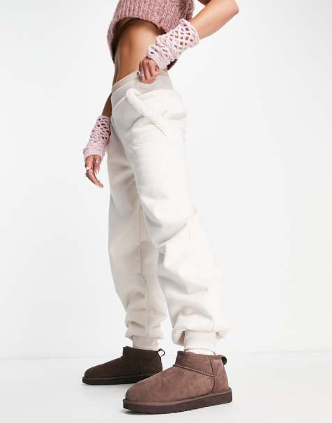 UGG Classic – Ultra Mini – Stiefel in Schokoladenbraun - view 1