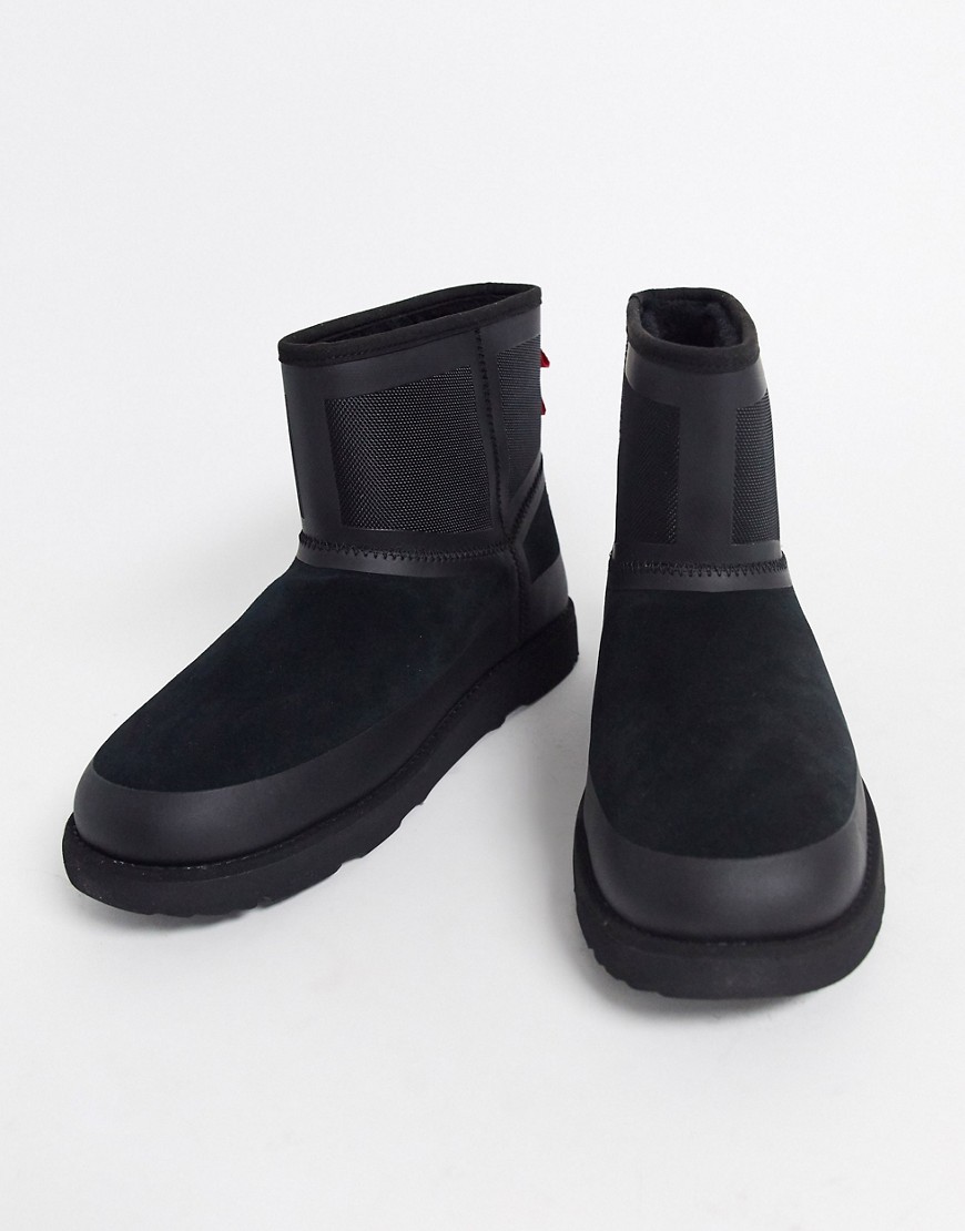 UGG - Classic - Waterbestendige laarzen in zwart