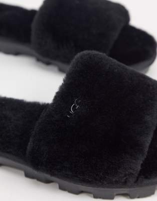 fluffy slippers black