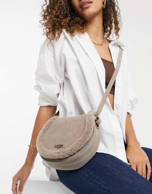 UGG Crossbody tas van schapenvacht in taupe