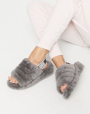 UGG Fluff yeah logo slippers in 