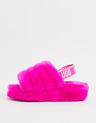 ugg slippers in pink