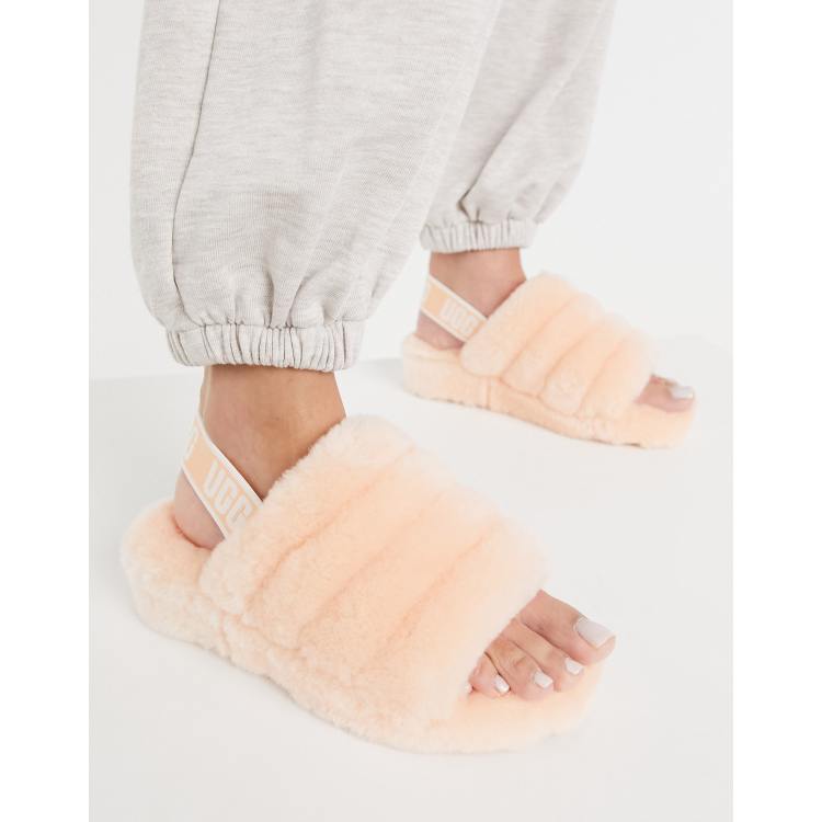 Ugg deals fluff slippers