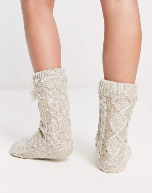 UGG – Kremowe skarpetki z polarową podszewką i pomponami, 2 z 4
