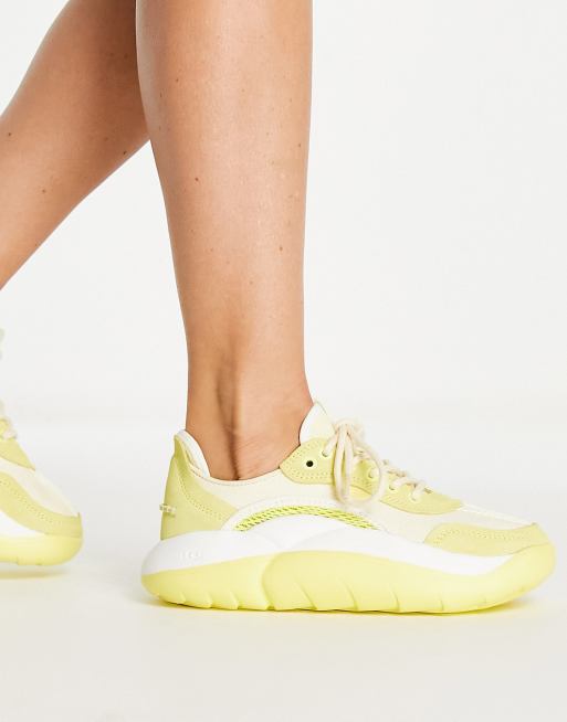 UGG La Cloud Low chunky trainers in yellow