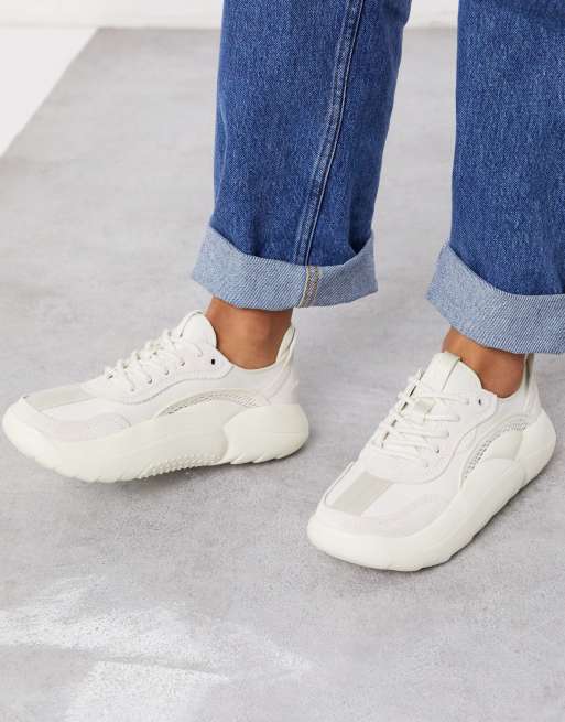 UGG L.A. Cloud low top sneakers in white