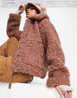 UGG - Maeve - Jacke aus Teddyfell in Kastanienbraun mit Reißverschluss