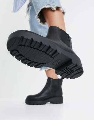 ugg chelsea boots black