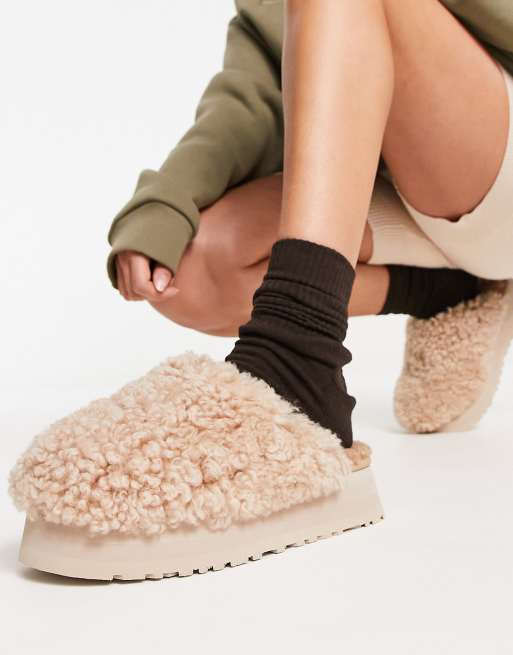 ☆韓国の人気☆【UGG】☆UGG W Maxi Curly Slide☆Sand☆ ☆韓国の人気☆【UGG】☆UGG W Maxi Curly Slide☆Sand☆