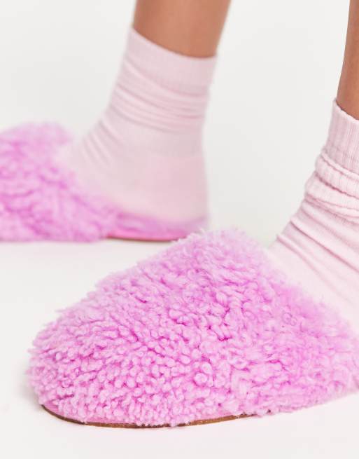 Ugg pink fluffy on sale slippers