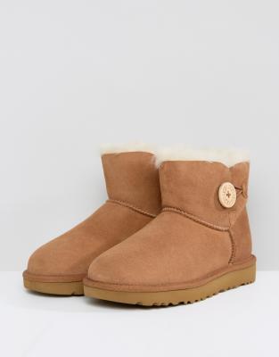 Ugg mini bailey button on sale chestnut