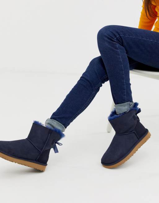 Ugg bleu marine store avec noeud