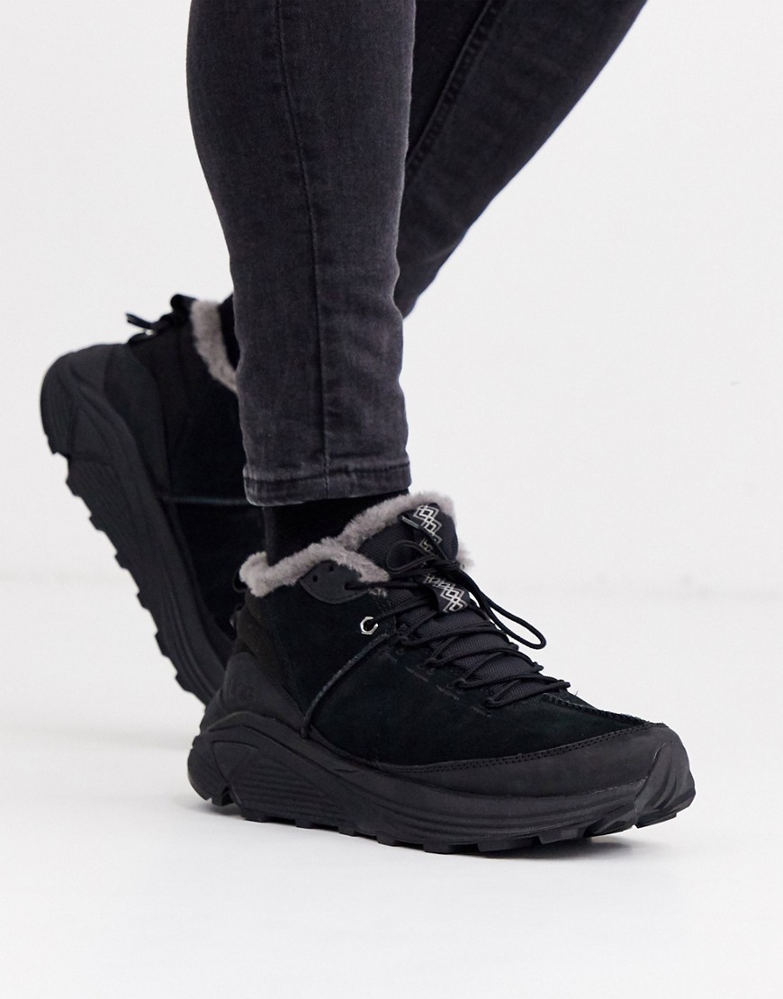UGG - Miwo - Zwarte suède sneakers met voering van wol