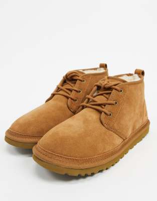 UGG neumel chukka boots in tan-Brown