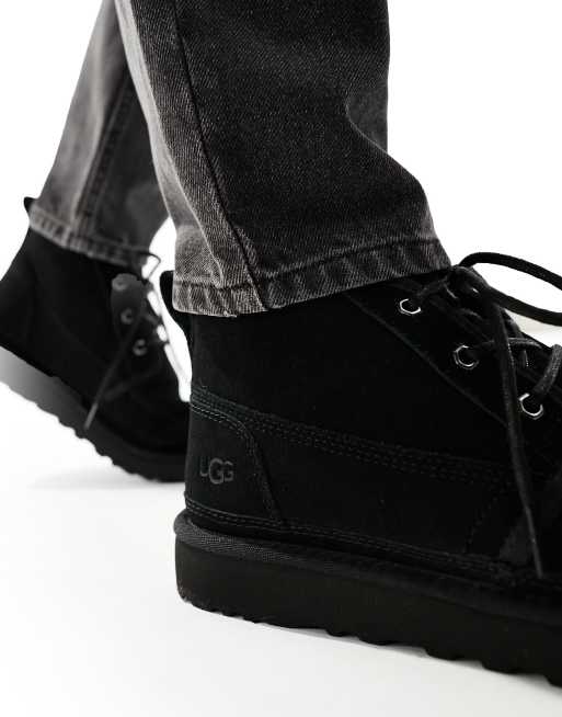 UGG – Neumel – Stiefel in Schwarz mit kurzem Schaft, 4 von 4