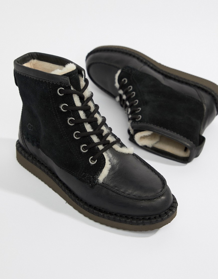 UGG – Quinlin – svarta boots med snörning
