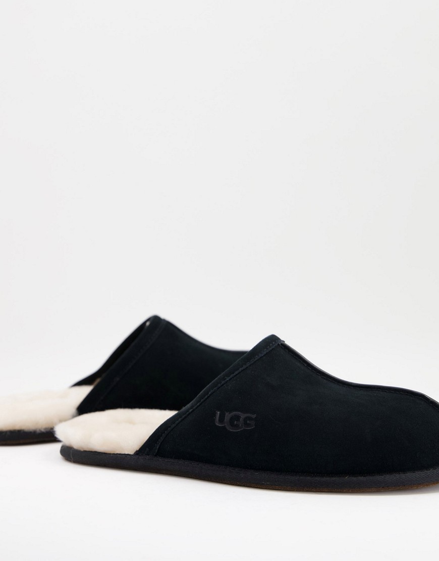 Ugg scuff sheepskin slippers in black