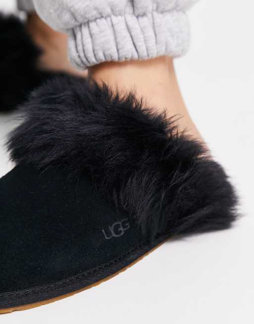 Ugg black best sale fluffy sliders