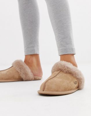 UGG Scuffette Fawn Slippers | ASOS