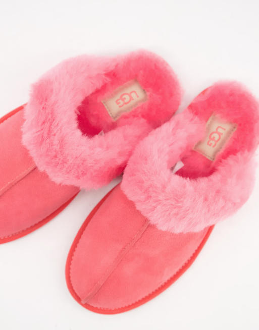 Roze 2025 uggs sloffen