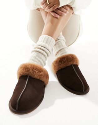 UGG Scuffette II slippers in brown
